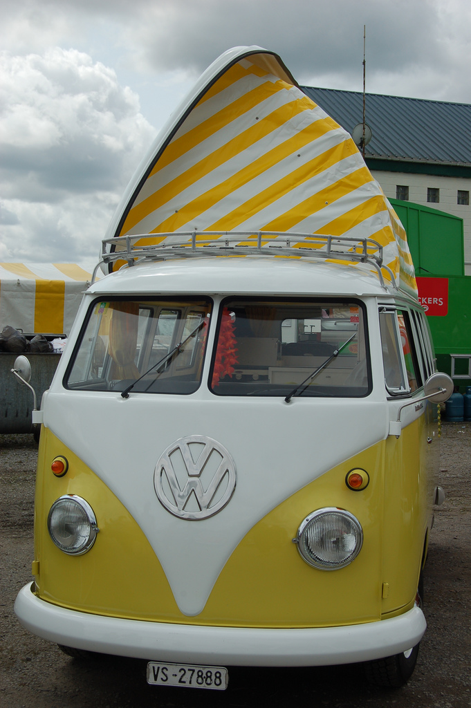 The yellow VW pop-top. You can't read this novel and not want one.